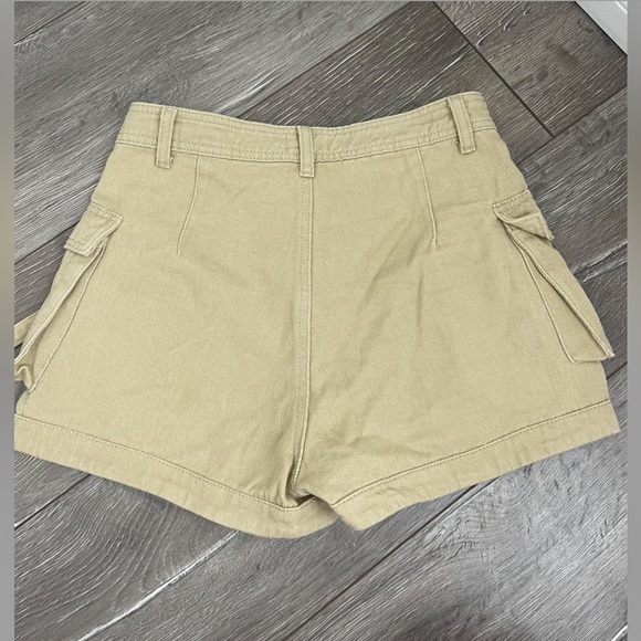 Revolve super down Janice cargo short in khaki - Picture 3 of 3
